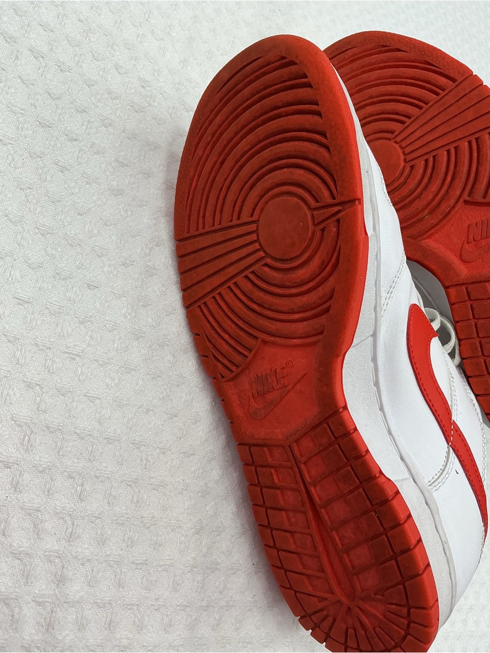 Nike White and Red Low-Top Athletic Sneakers - Picture 15 of 15